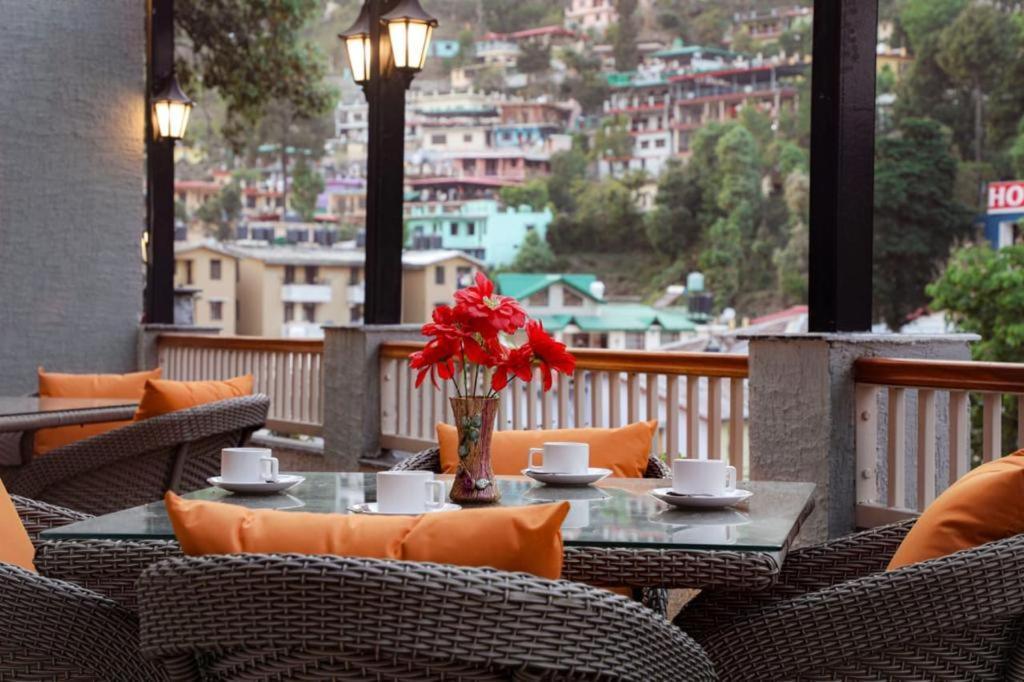 Hotel Vinsober Monal Nainital Zewnętrze zdjęcie